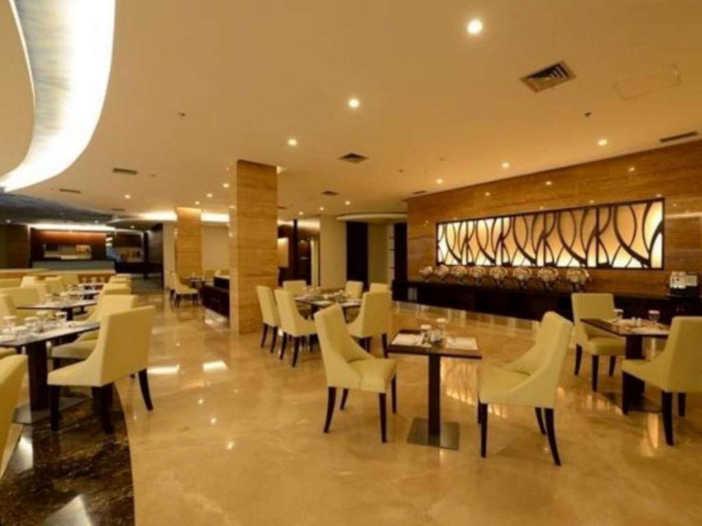 Hotel Falatehan Giacarta Esterno foto